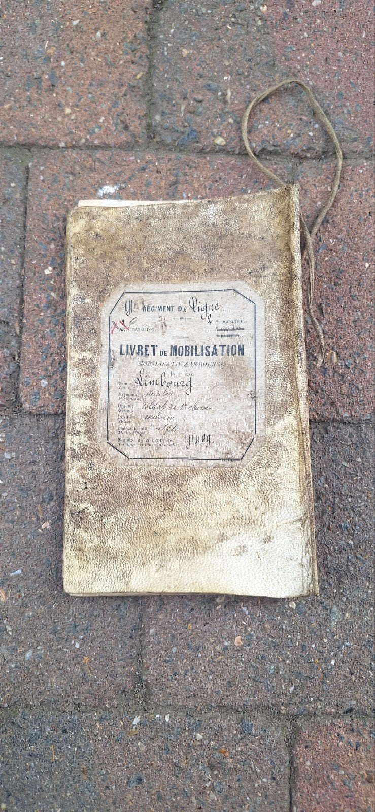 Livret ABBL, Collections, Enlèvement