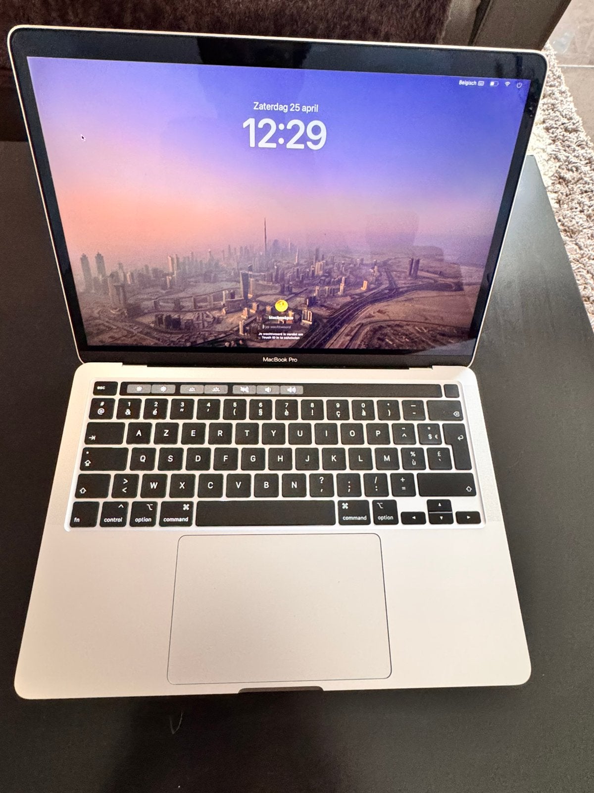 Macbook pro 2020, Computers en Software, Apple Macbooks, Ophalen, Zo goed als nieuw, MacBook
