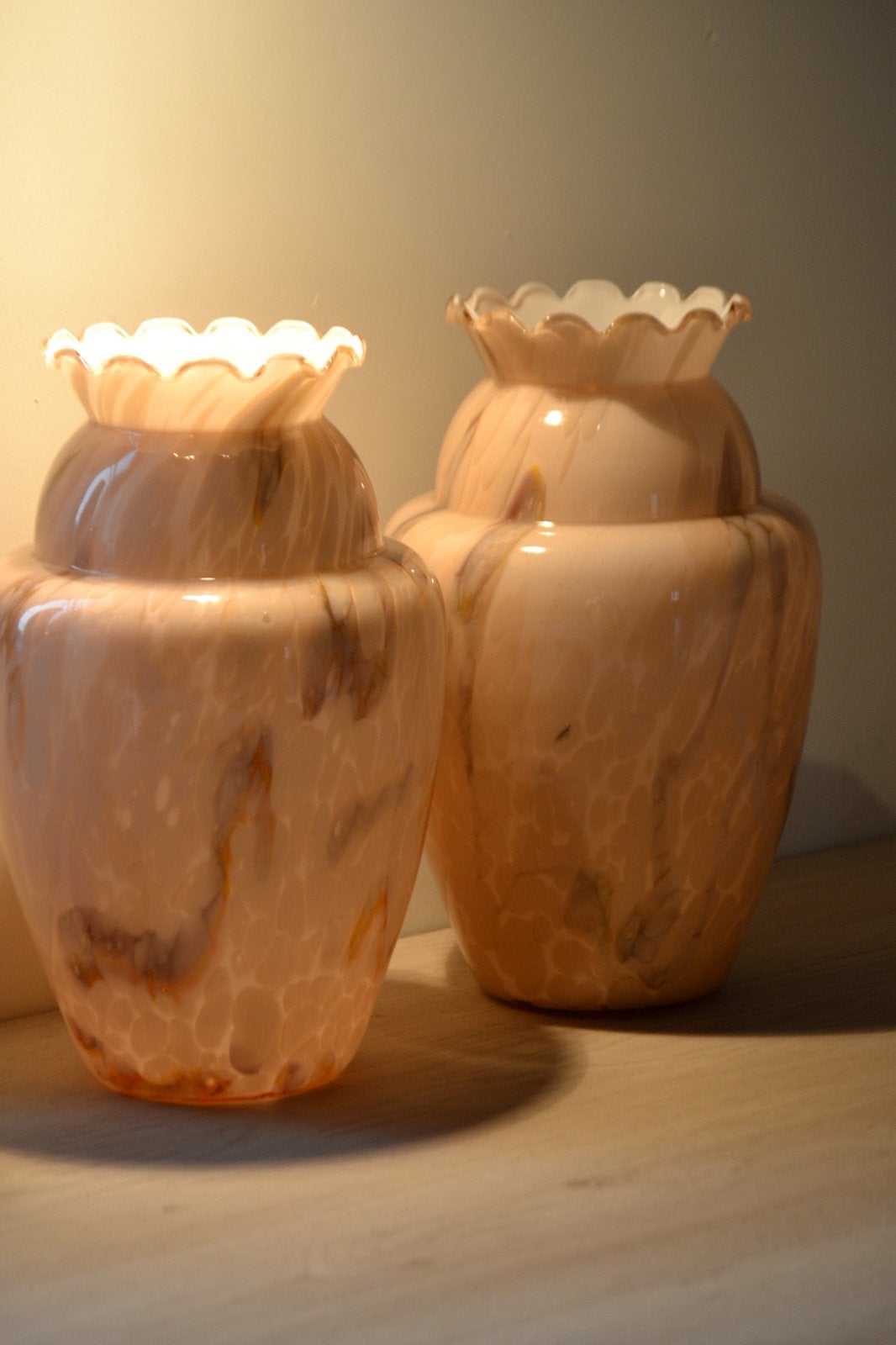 Antieke Art Deco vaas| Gemarmerd Opaline Glas, Huis en Inrichting, Woonaccessoires | Vazen, Ophalen of Verzenden, Zo goed als nieuw