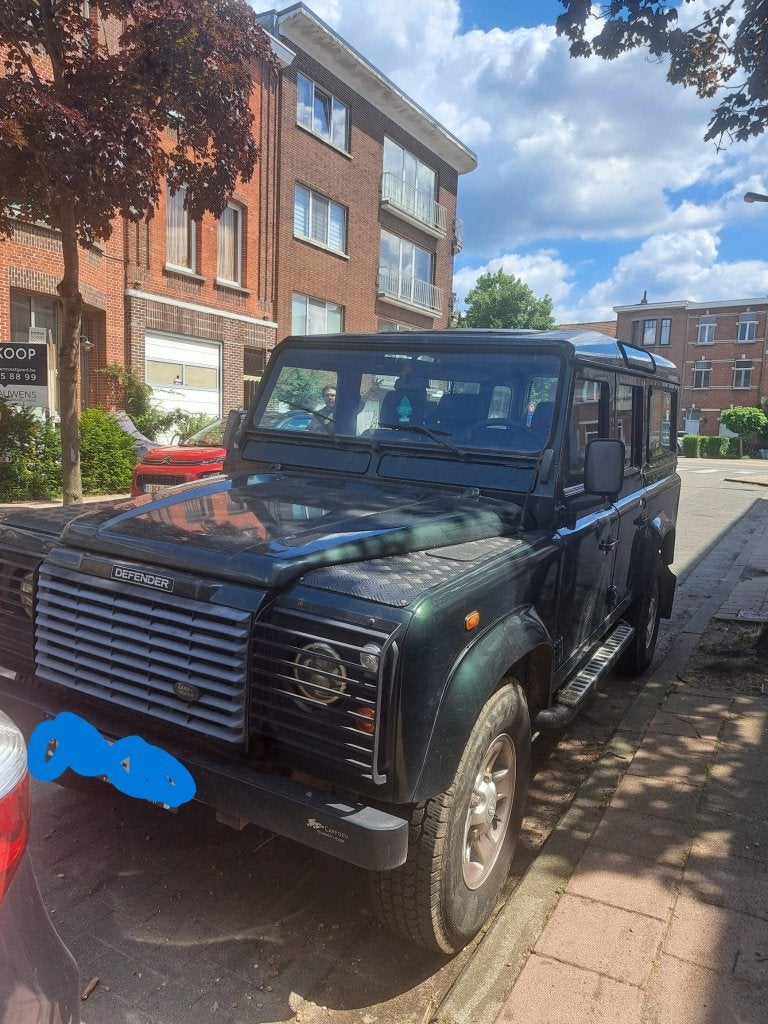Land Rover Defender 110 TD5, 90 kW, Stof, 2495 cc, 9 zetels