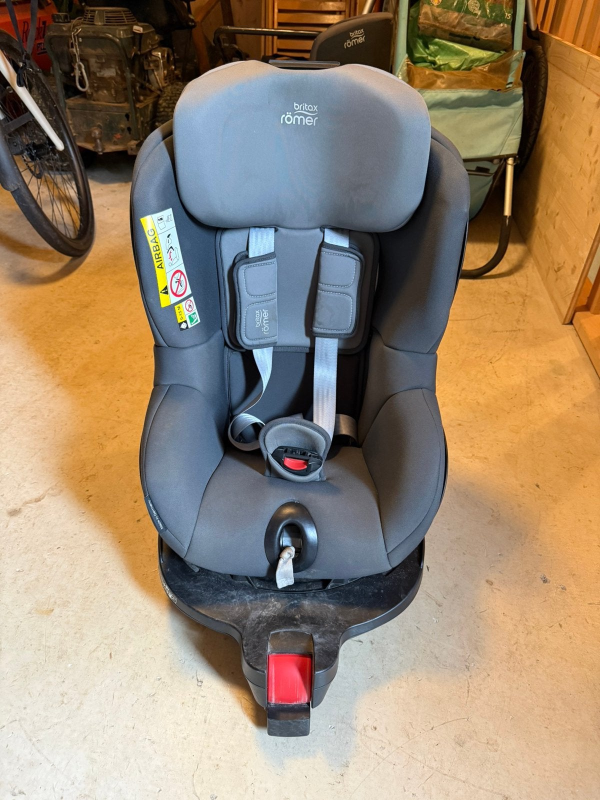 Britax Roler Dualfix M i-Size, Enfants & Bébés, Sièges auto, Utilisé, Romer, Enlèvement