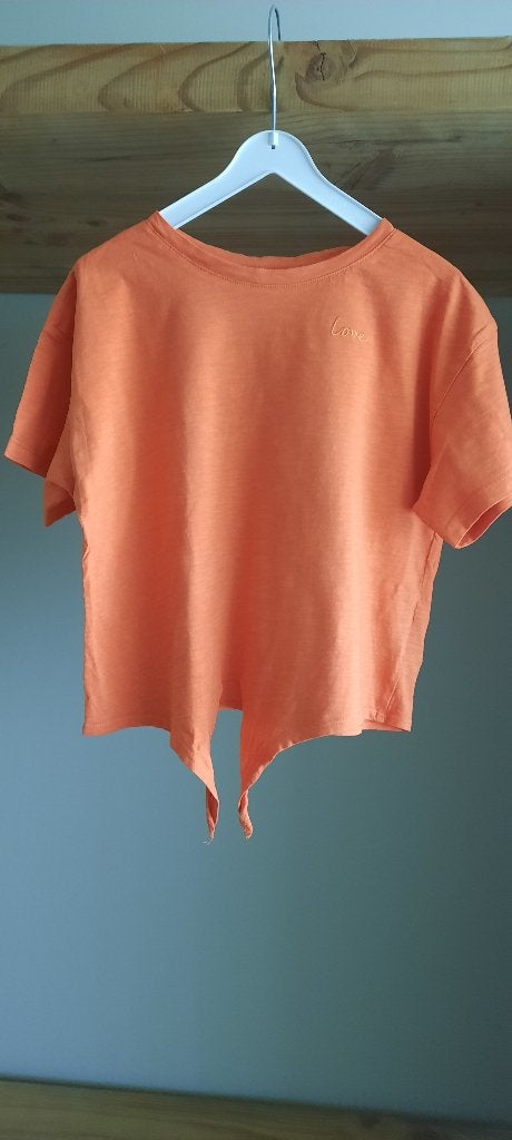 Joli t-shirt taille 146/152 - 10/12 ans, Enfants & Bébés, Vêtements enfant | Taille 146, Enlèvement ou Envoi, Chemise ou À manches longues