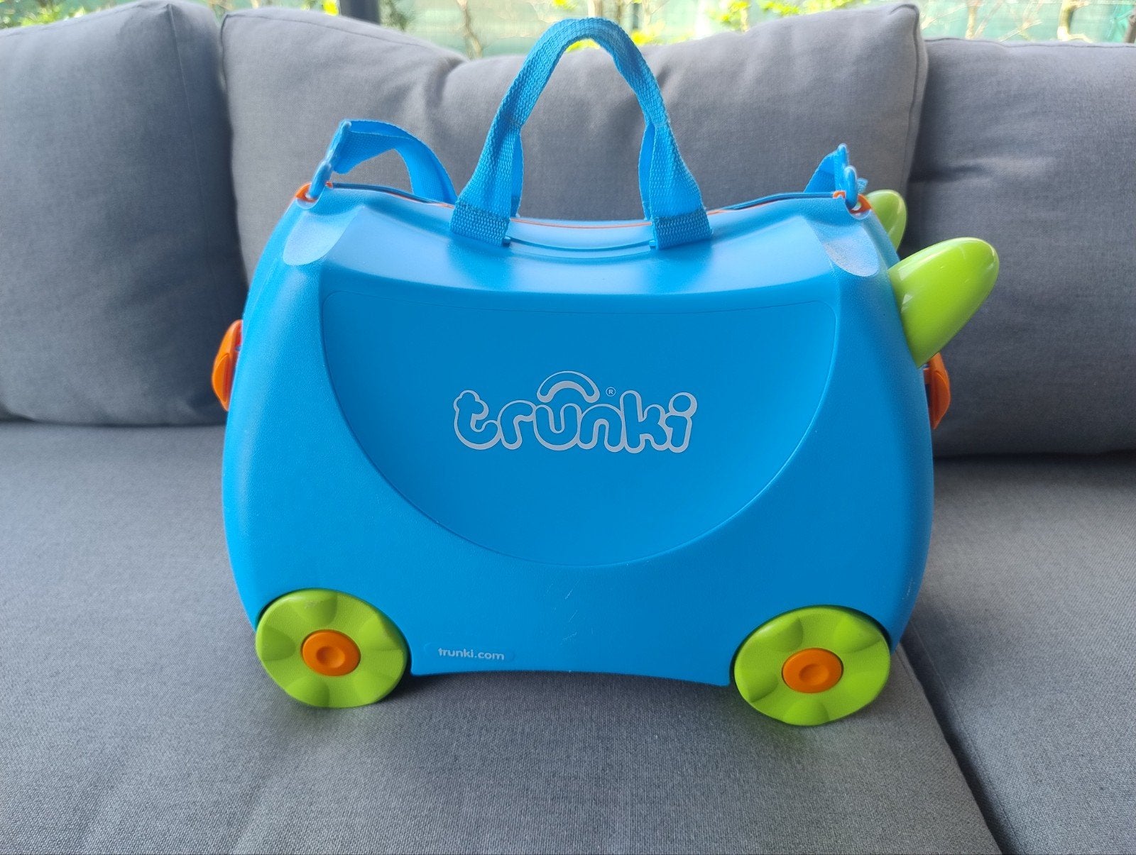 Trunki kinderkoffer, Ophalen