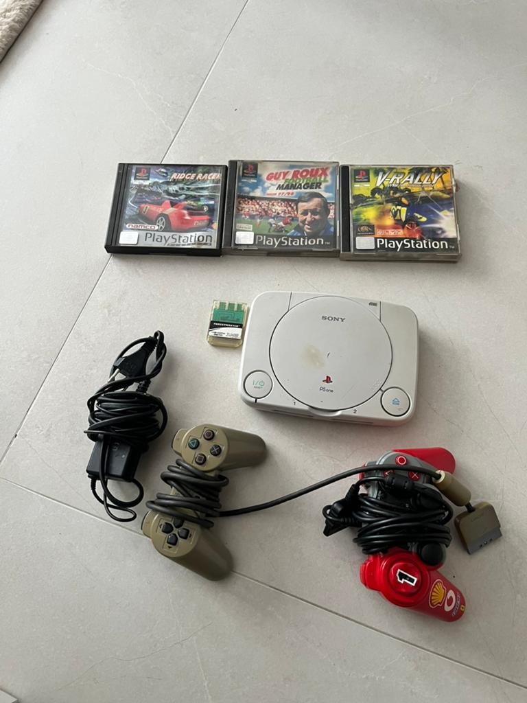 PS one met games verkopen + Gameboy fit with game, Ophalen, Zo goed als nieuw, Met games