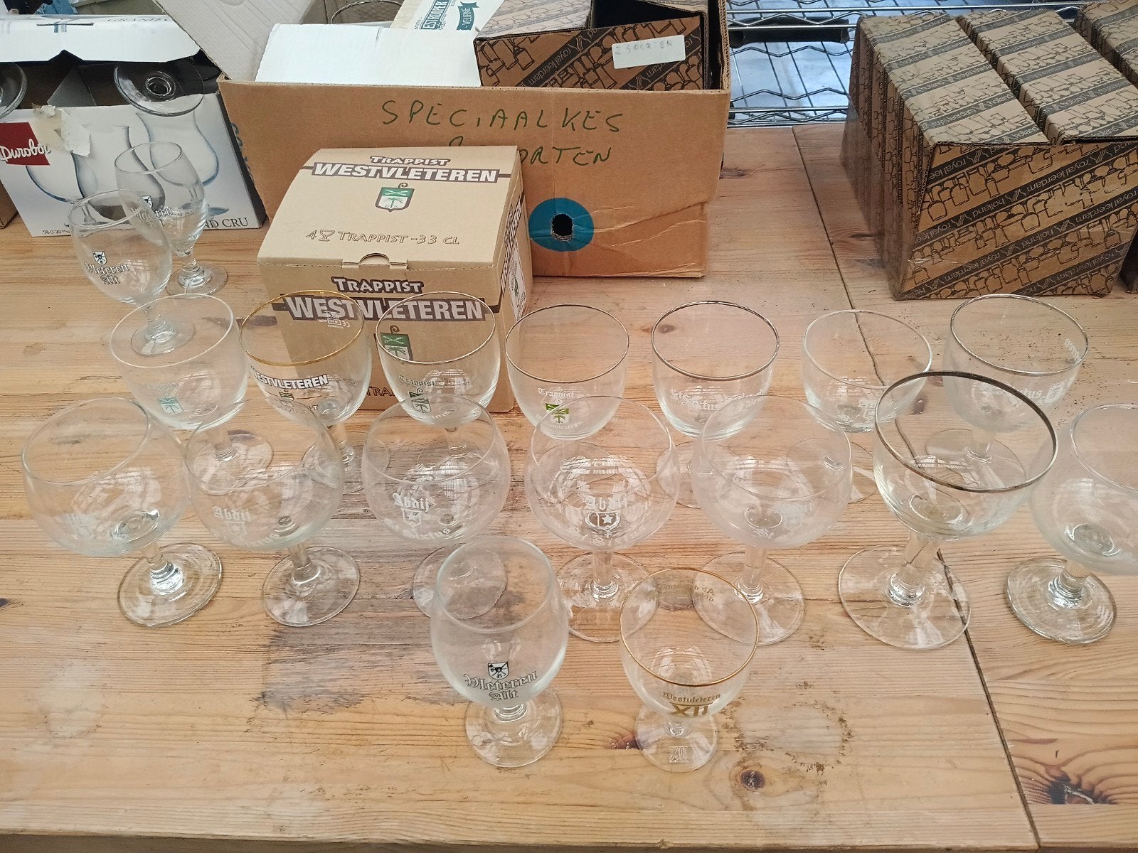 15 verschillende Sint Sixtus / Westvleteren Trappistglazen, Ophalen