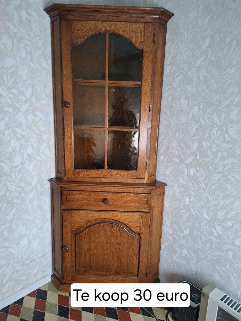 Hoekkast, Antiek en Kunst, Ophalen