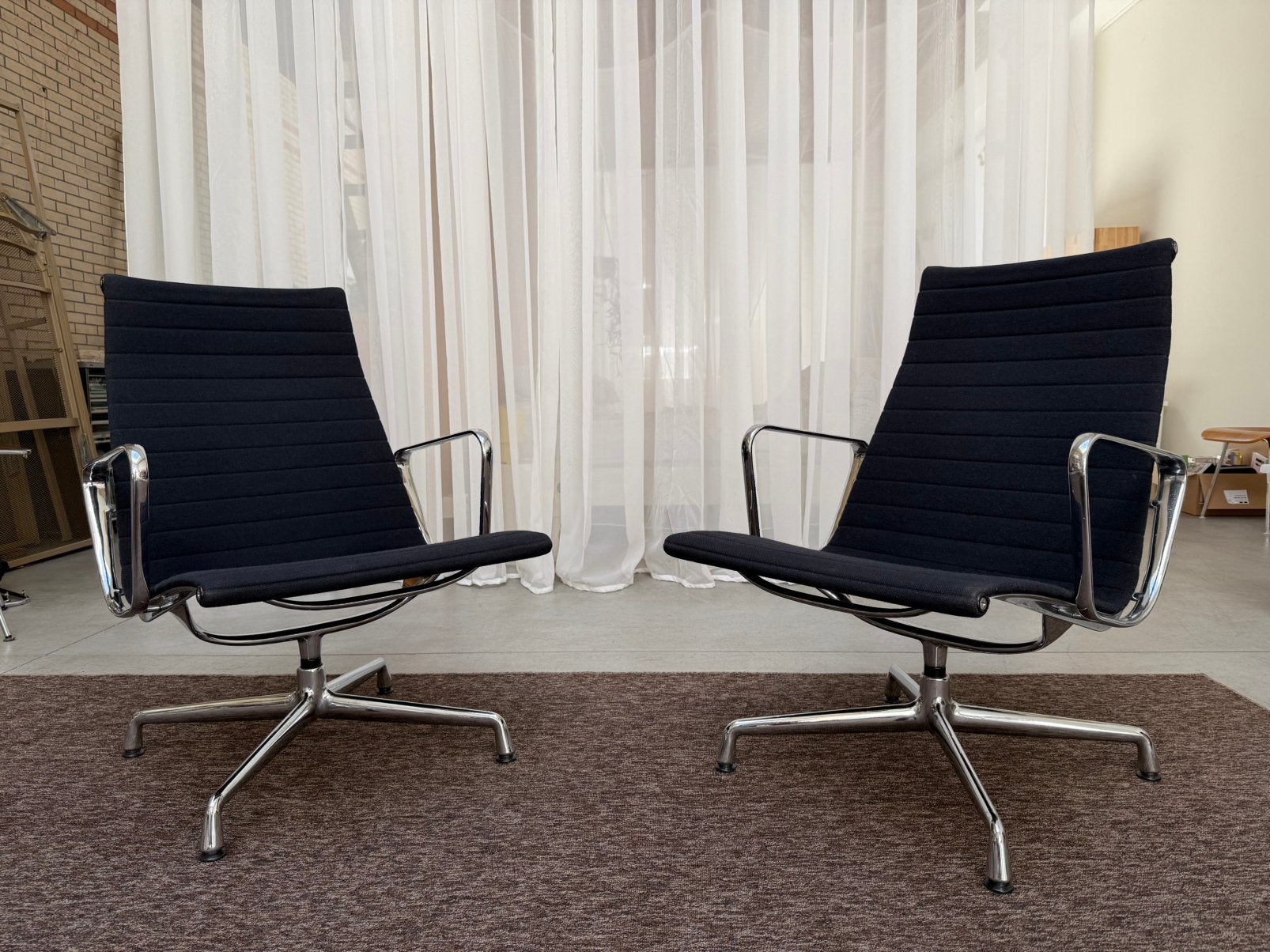 Vitra Eames - EA 116, Huis en Inrichting, Ophalen, Zo goed als nieuw