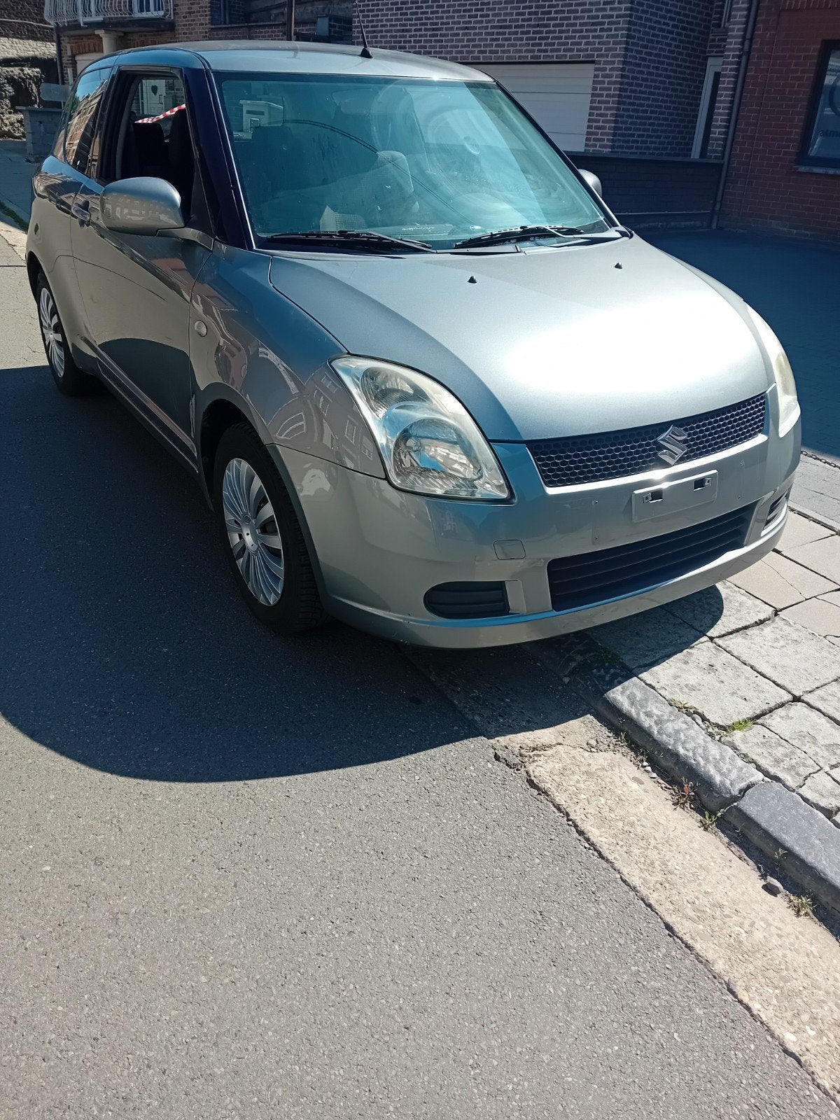 SUZUKI SWIFT 13 ESSENCE MODELE 2008 VC VE DA AC RCD JA EURO4, Autos, Suzuki, Cruise Control, Argent ou Gris, Achat, 63 kW