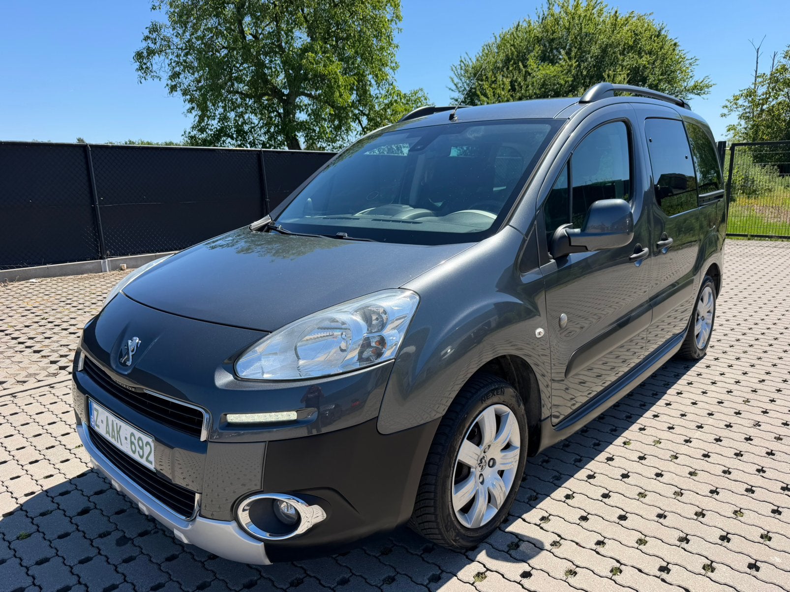 Peugeot patner 1.6 hdi bj 2015, Auto's, Peugeot, Euro 5, Bedrijf, 5 deurs, Zilver of Grijs