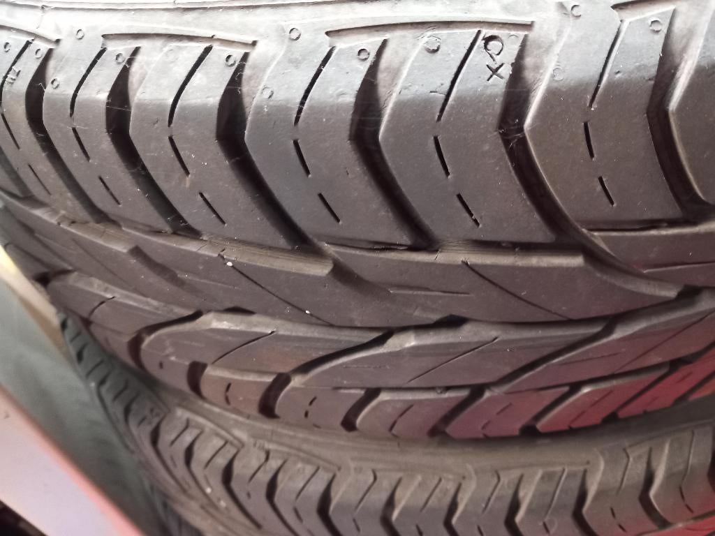 2 pneus d'été 175/65R14 82T, 14 pouces, 175 mm, Véhicule de tourisme, Pneus été