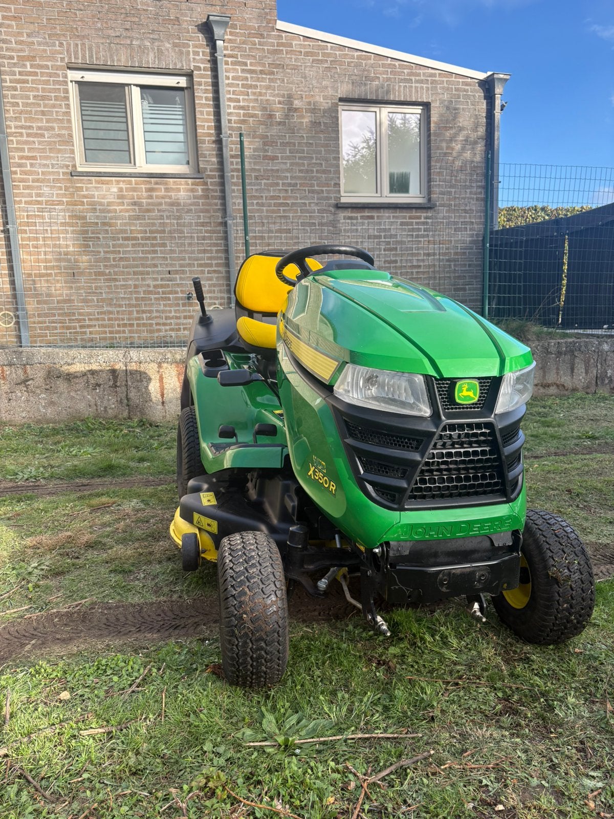 John Deere X350R Zitmaaier, Tuin en Terras, Ophalen, Zo goed als nieuw, Elektrische starter, 90 tot 120 cm