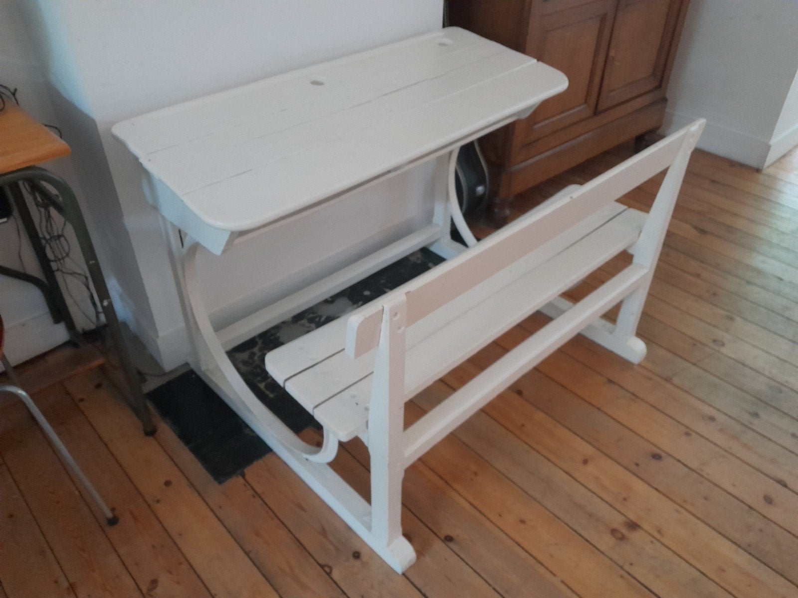 Bureau écolier, Enlèvement