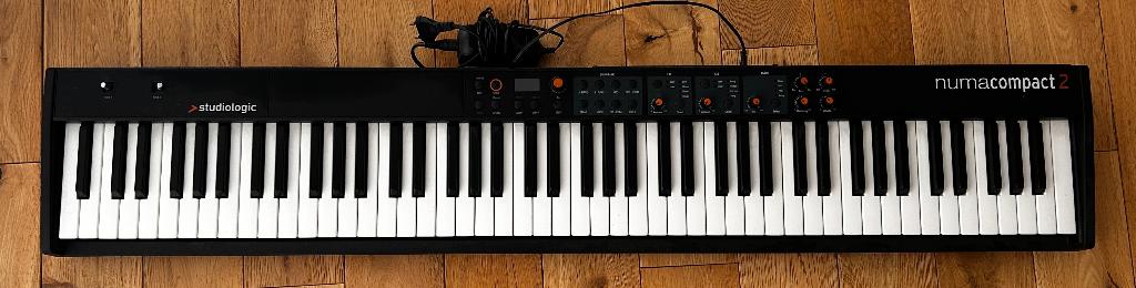 Studiologic Numa Compact 2 midi keyboard, Muziek en Instrumenten, Keyboards, 88 toetsen, Zo goed als nieuw, Midi-aansluiting, Ophalen