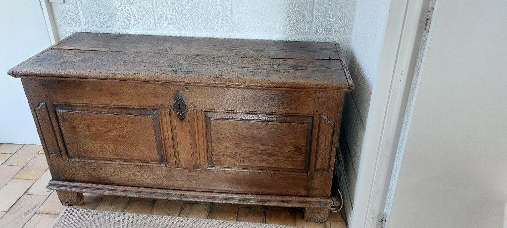 Coffre en bois ancien, Antiquités & Art, Enlèvement
