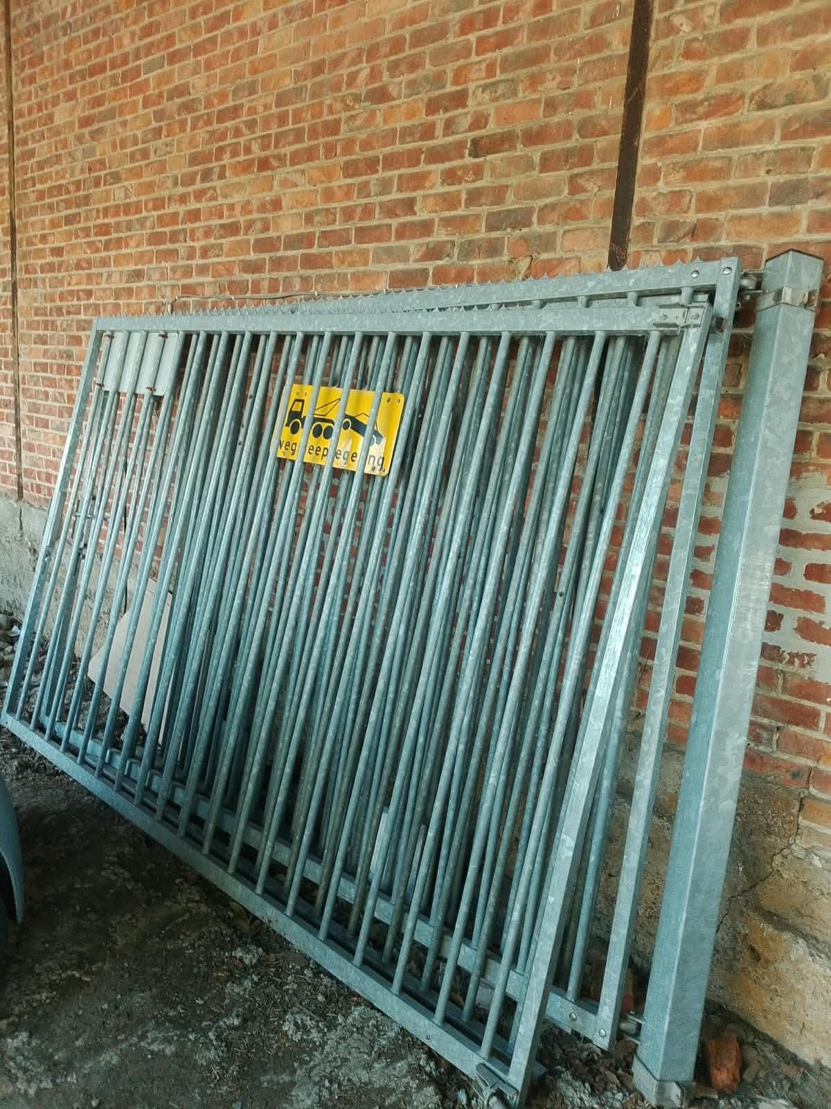 2 stevige gegalvaniseerde metalen hekwerken, Tuin en Terras, Ophalen