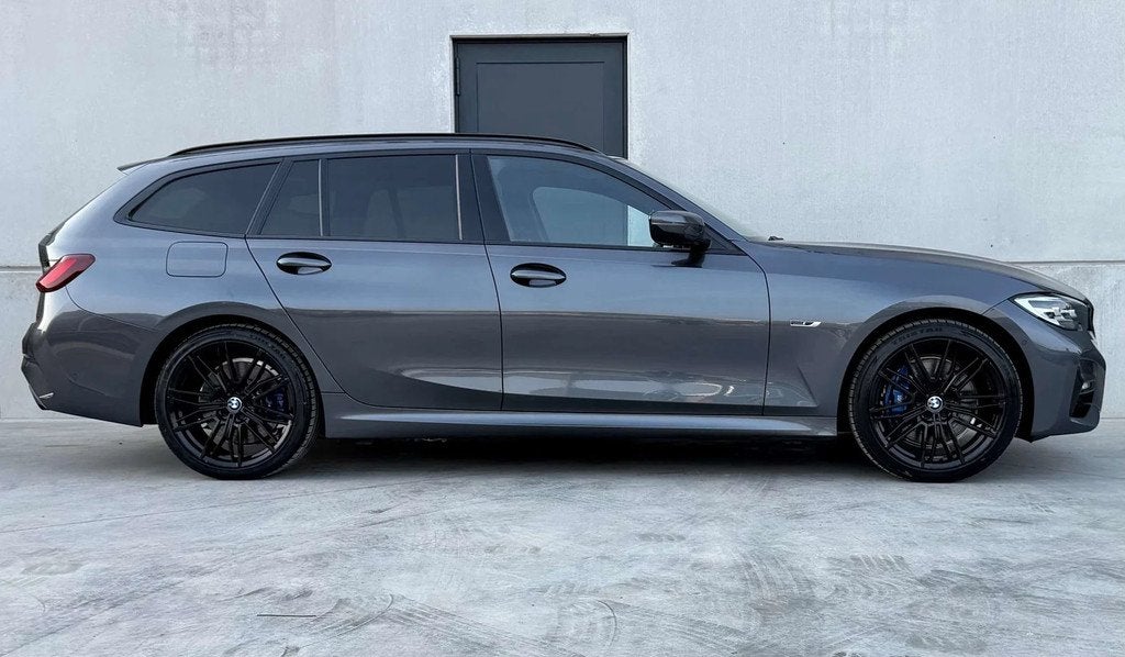 BMW 3 Serie 330 M-Pack *M-Seats *Pano *Trekhaak *Sportrem *C, Autos, Cuir, Argent ou Gris, Achat, 218 kW