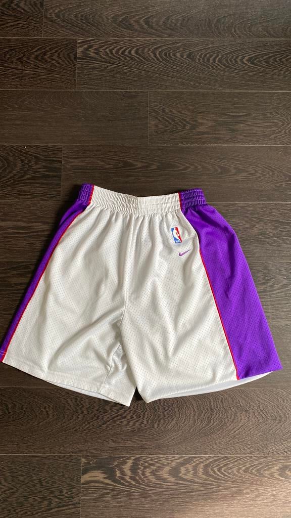 Shoet de basketball ancienne génération, Enlèvement ou Envoi, Neuf, Vêtements