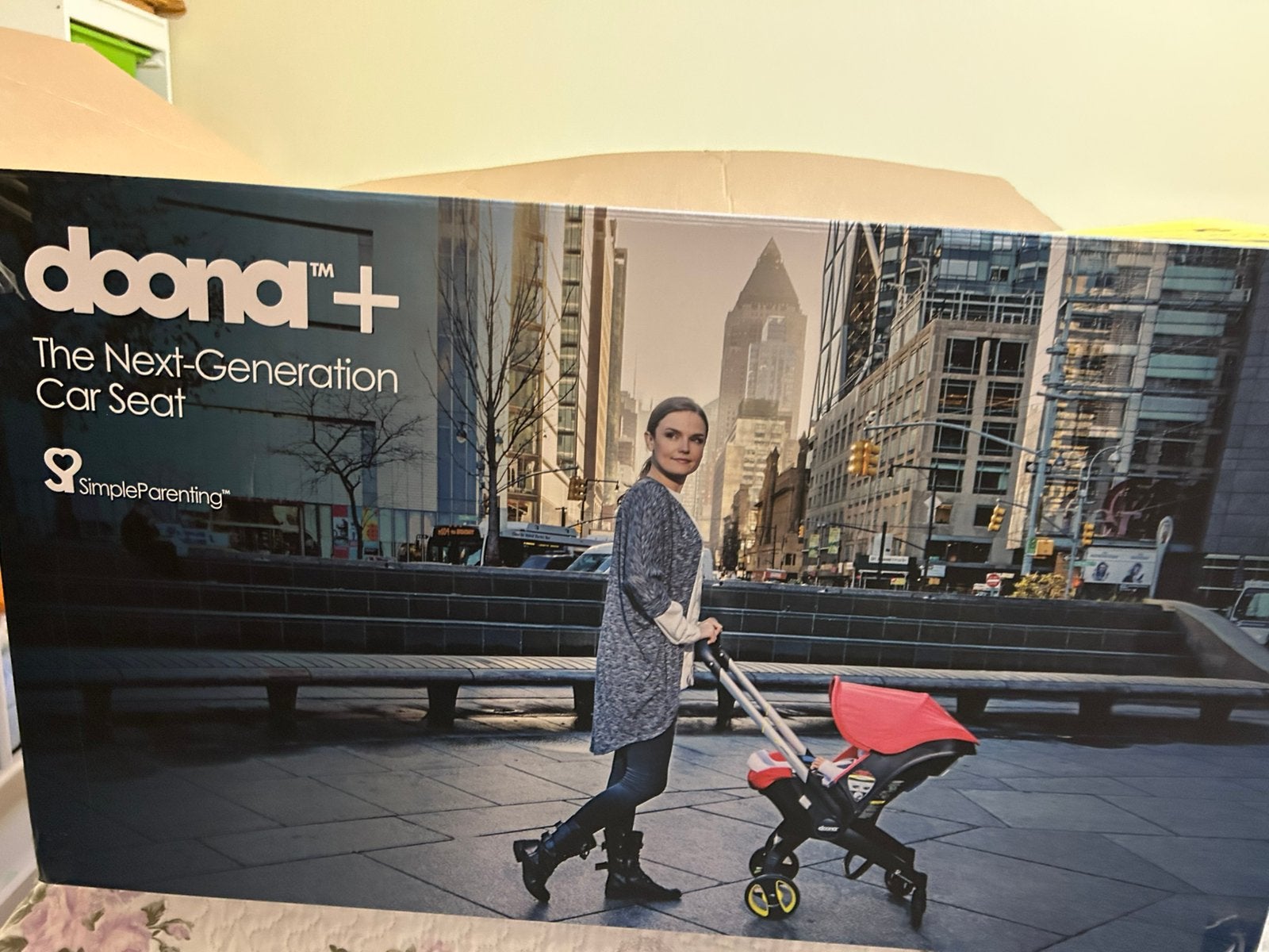 Doona + nieuwe generatie kinderwagen 210€, Ophalen, Zo goed als nieuw