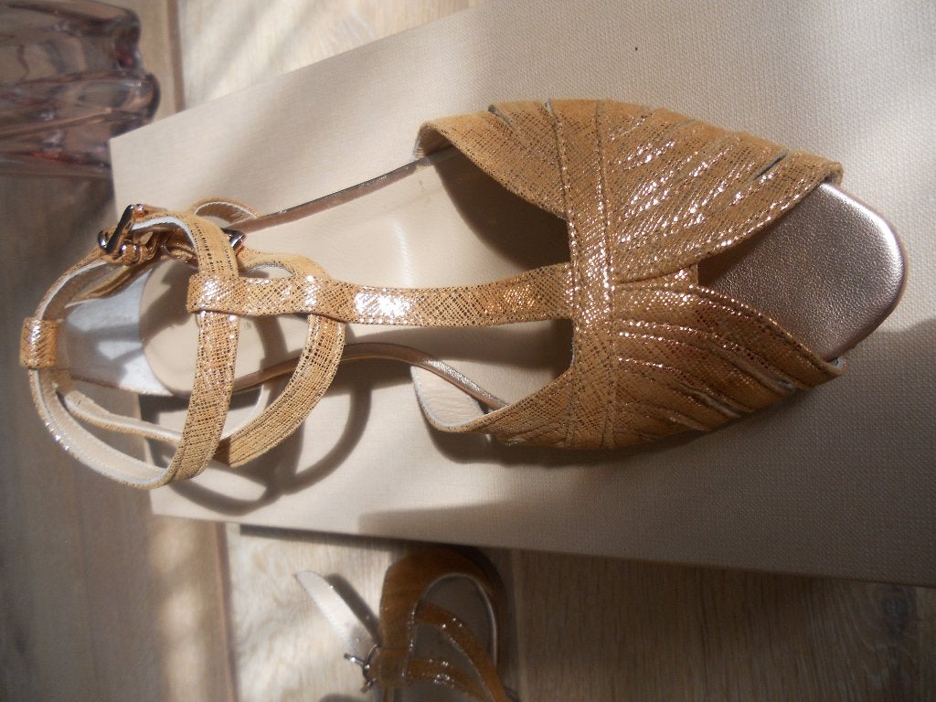 GIGUE NIEUWE SANDALEN 38, Ophalen of Verzenden, Nieuw