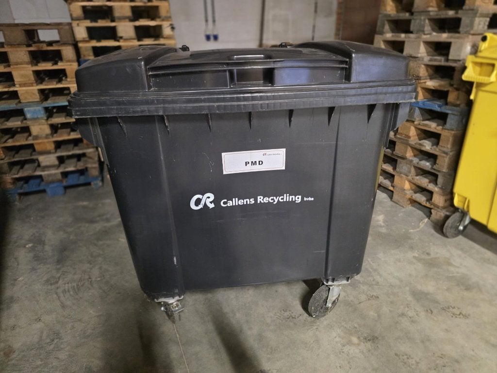 2 grands conteneurs roulants de 1100 litres - excellent état, Enlèvement