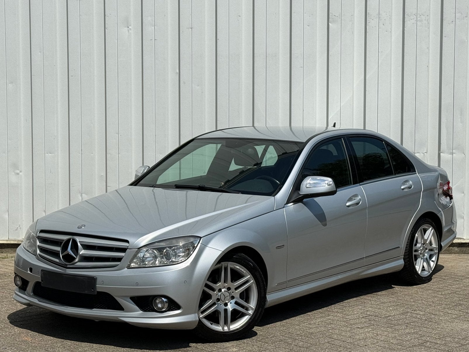 - Mercedes-Benz W204 - C200 CDI - automatique -AMG- 390000km, 100 kW, Argent ou Gris, Entreprise, Noir