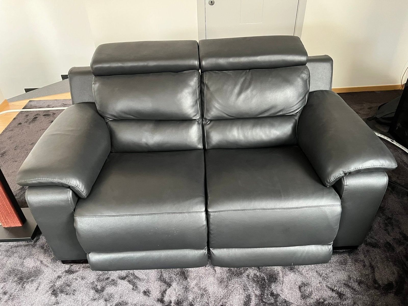 Fauteuil électrique en cuir - 2 places, Maison & Meubles, Banc droit, Comme neuf, Enlèvement, Cuir