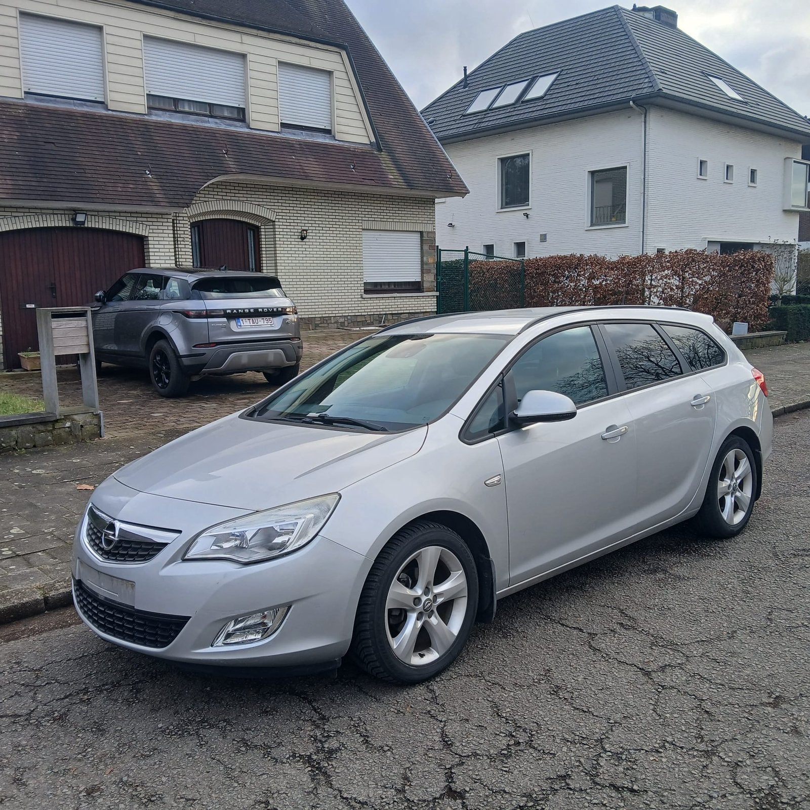 Opel Astra TDi met slechts 129dkm bwj 2011, Autos, Achat, Particulier, Airbags, Électrique