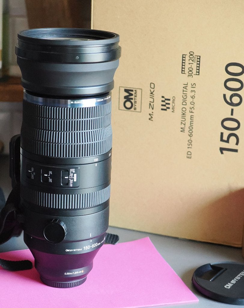 OM System 150-600mm f5-6.3, Ophalen, Micro Four Thirds, Telelens, Zo goed als nieuw