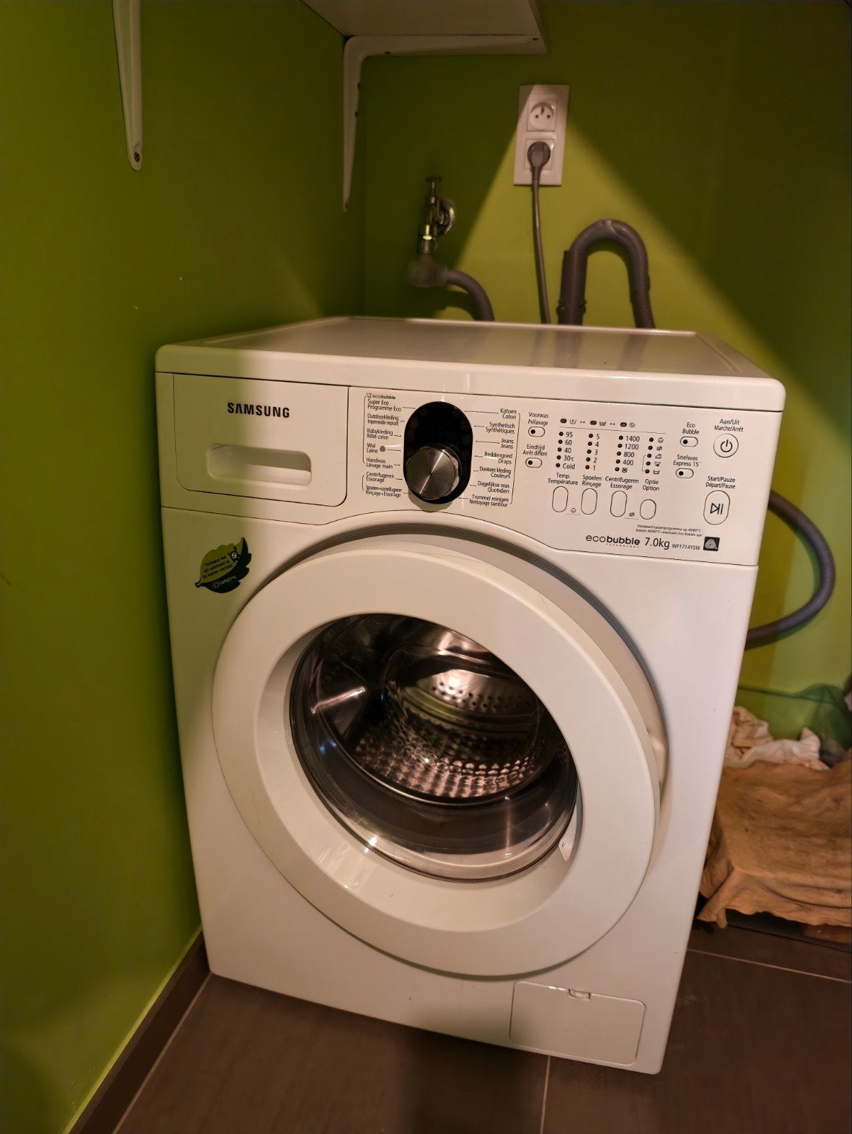 Wasmachine, 1200 à 1600 tours, 6 à 8 kg, 85 à 90 cm, Programme lavage à la main
