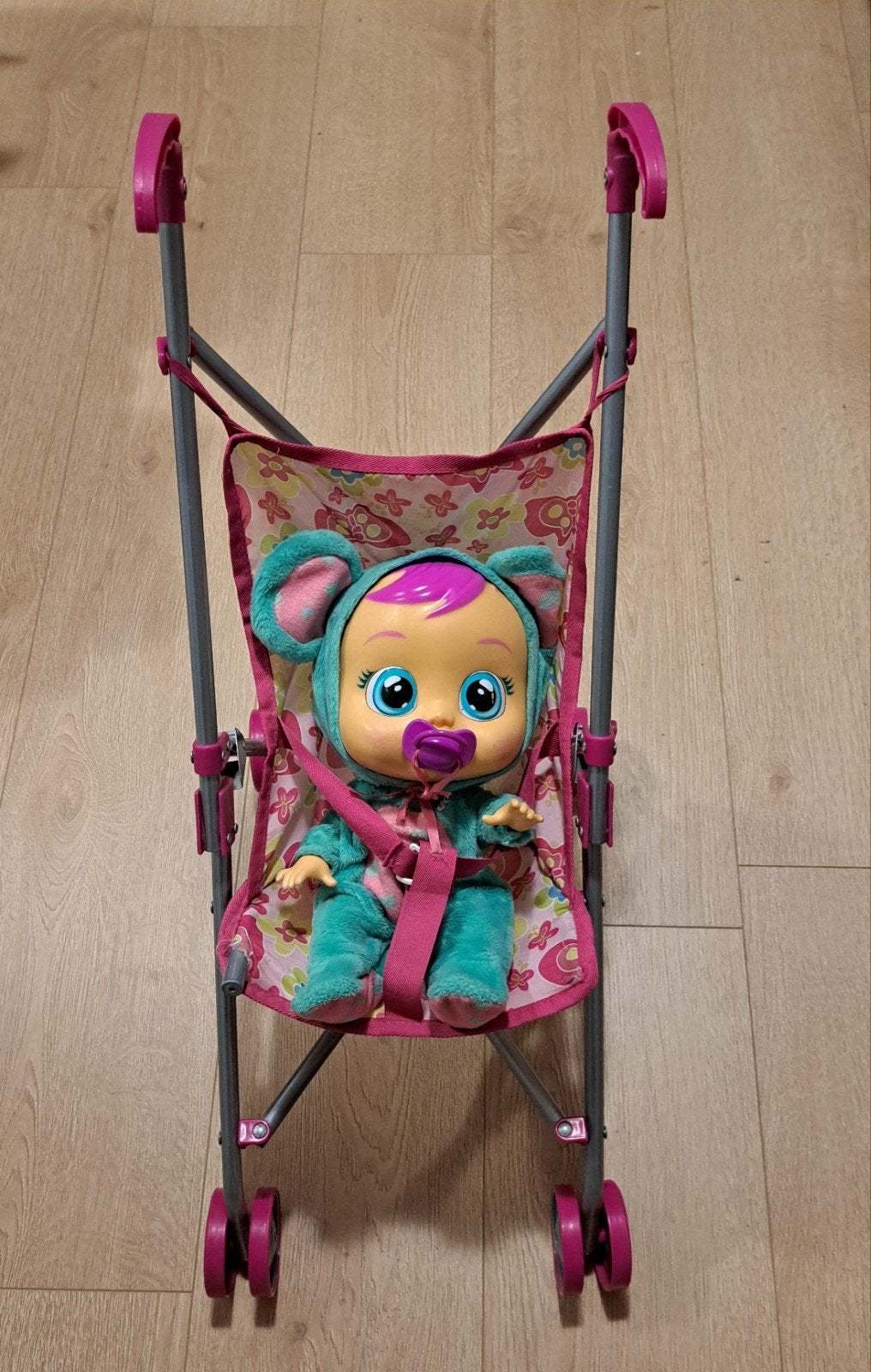 Babyhuiltje met kinderwagen met bloemen, Ophalen, Gebruikt, Babypop