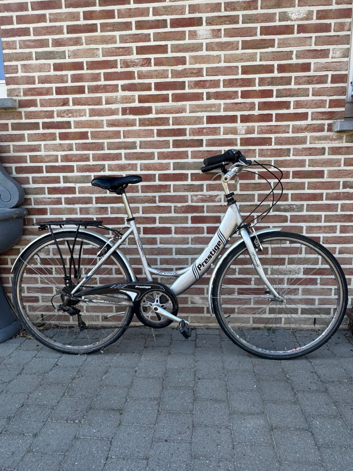 Dames fiets, Fietsen en Brommers, Ophalen of Verzenden, Zo goed als nieuw