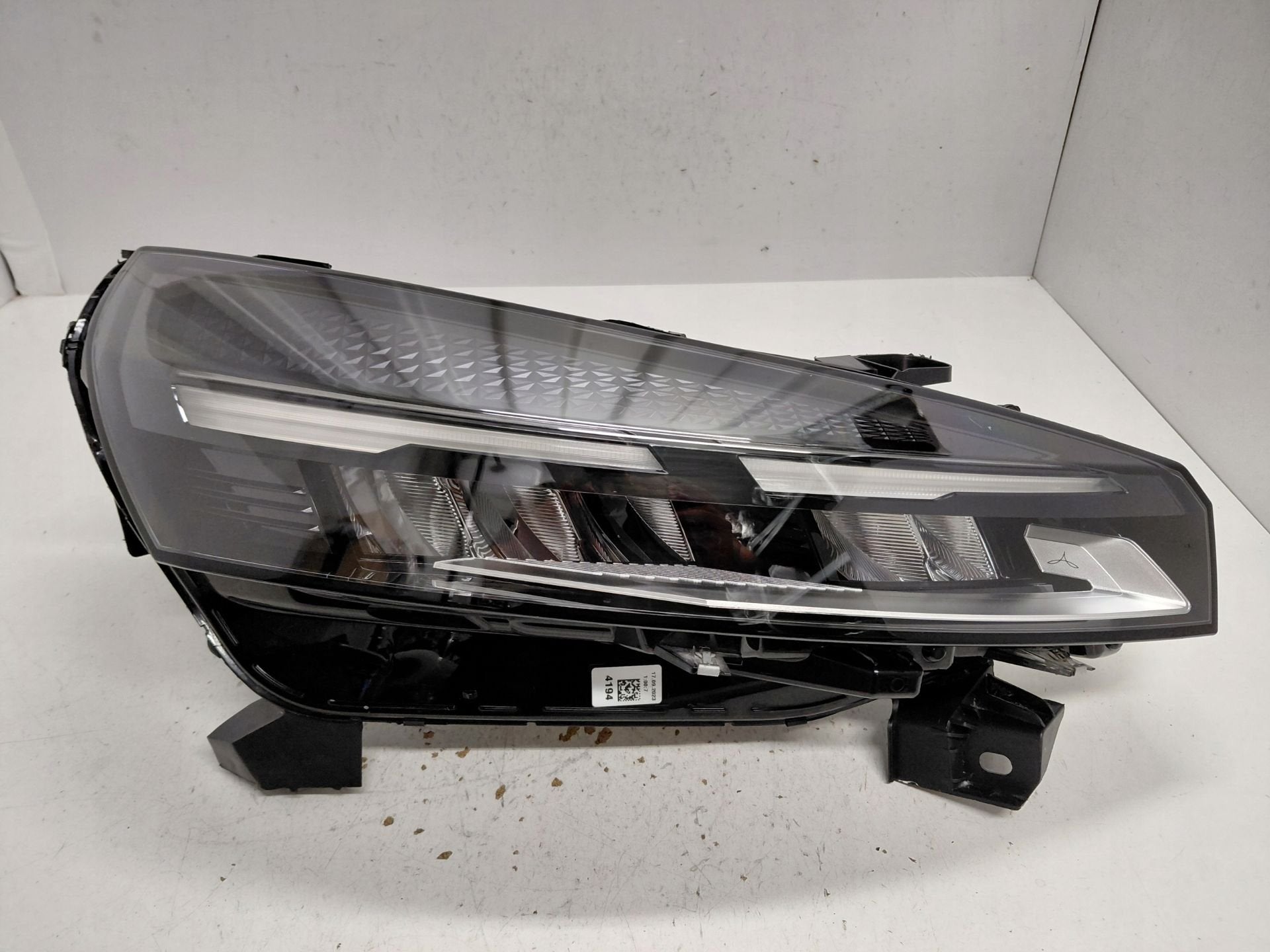 Phare avant droit pour Renault Clio V Lift 260103507R, Renault Group, Contact.group@renault.com, Renault, Utilisé