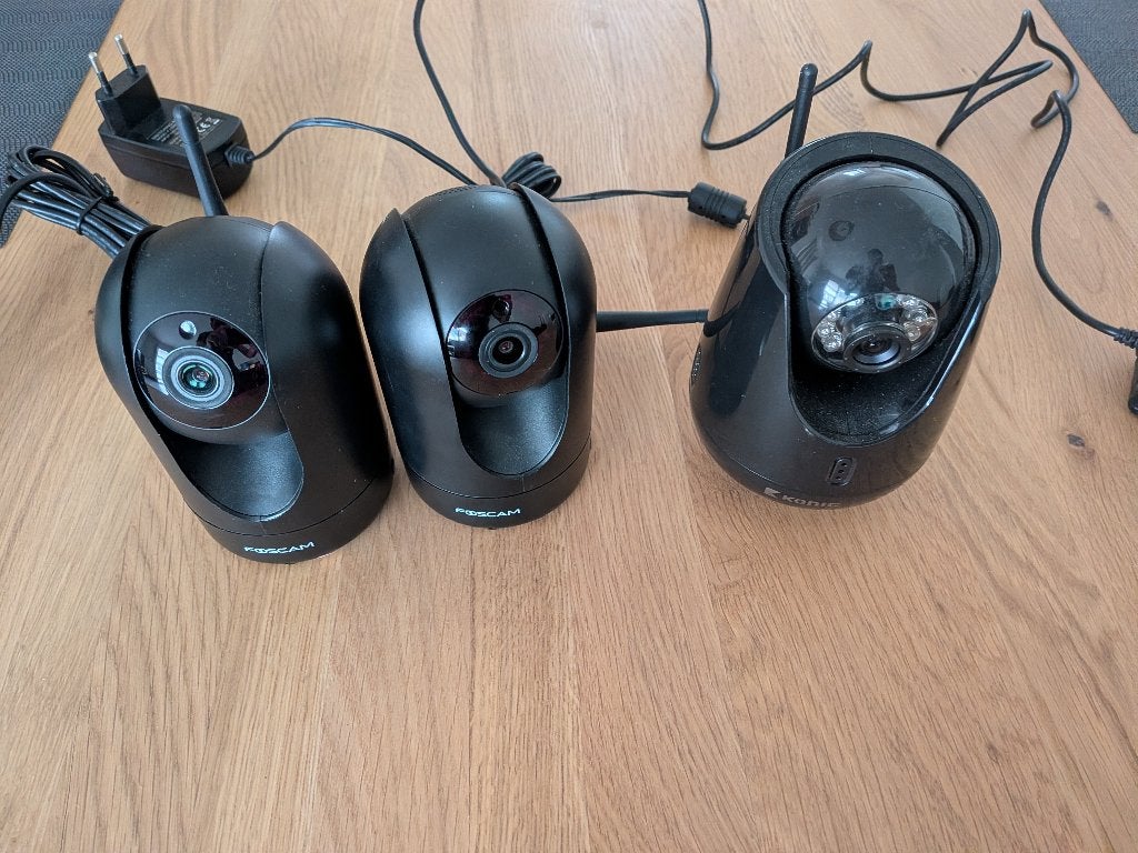 Ip camera's (3*), Enlèvement, Utilisé, Caméra d'intérieur