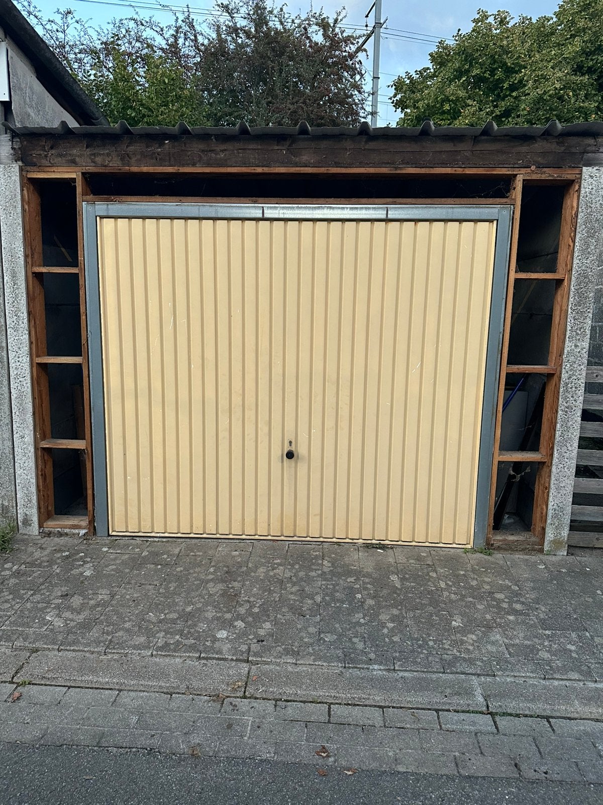 Garagepoort, Immo