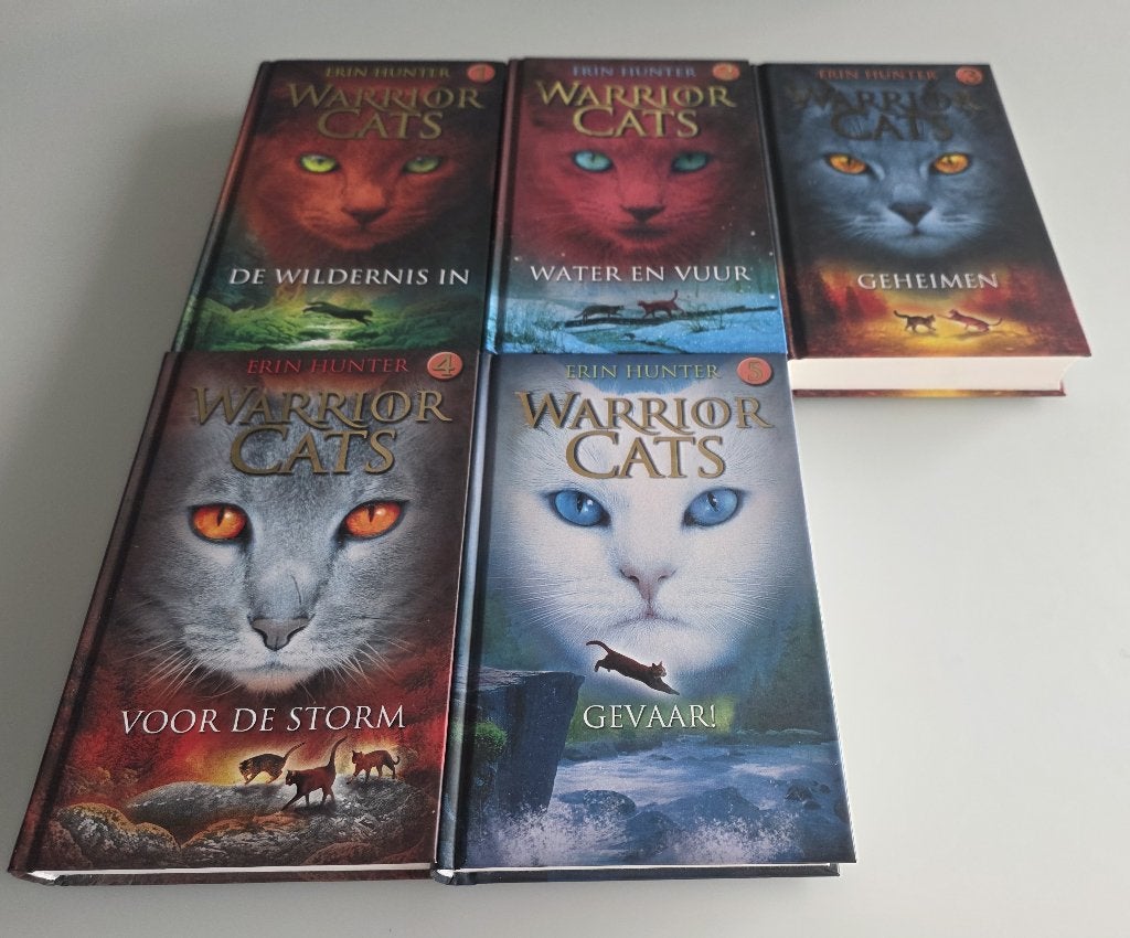 3 Grijze Jager boeken en 5 Warrior Cats (hc), Boeken, Ophalen of Verzenden