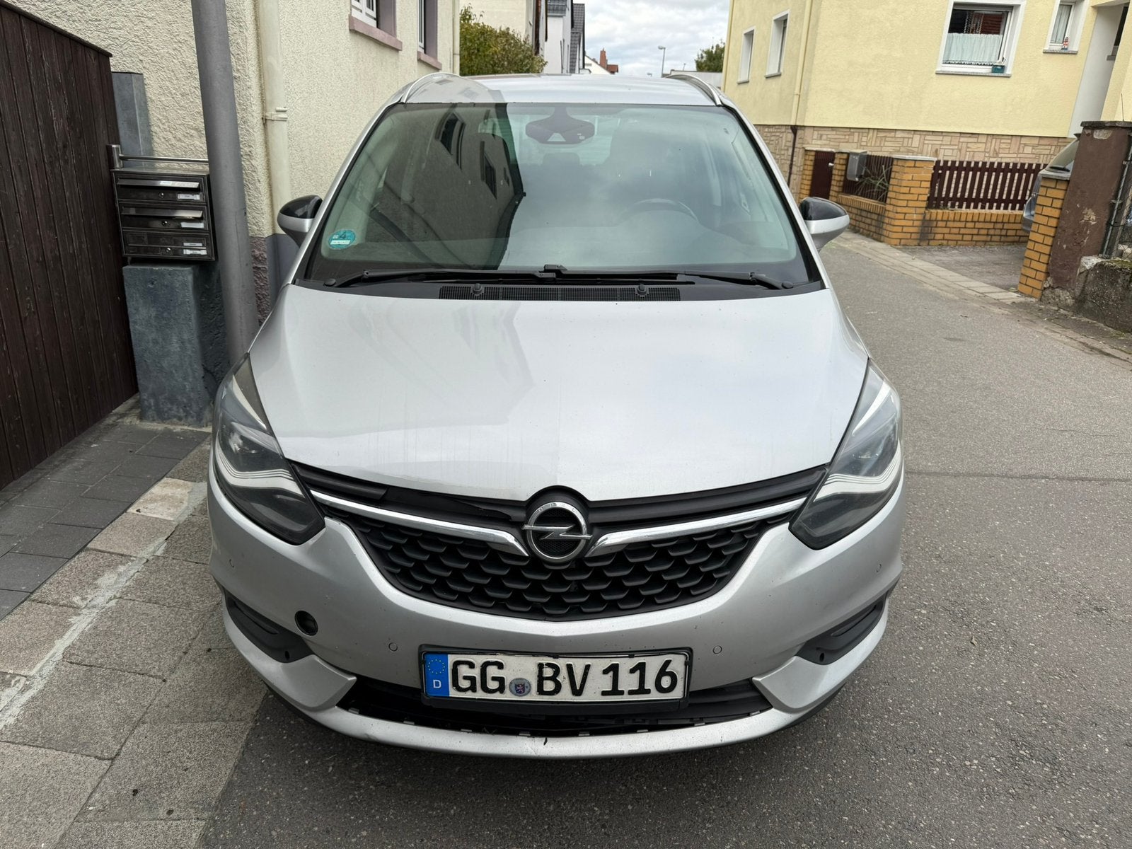 OPEL ZAFIRA TOURER 7 Siege, Autos, Argent ou Gris, Achat, Euro 6, 7 places