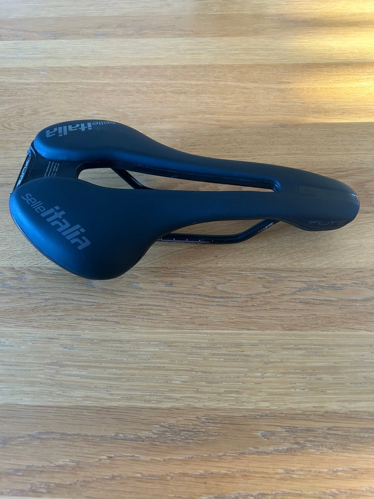 Selle Italia Flite Superflow 145 mm, Fietsen en Brommers, Ophalen of Verzenden, Gebruikt, Zadel