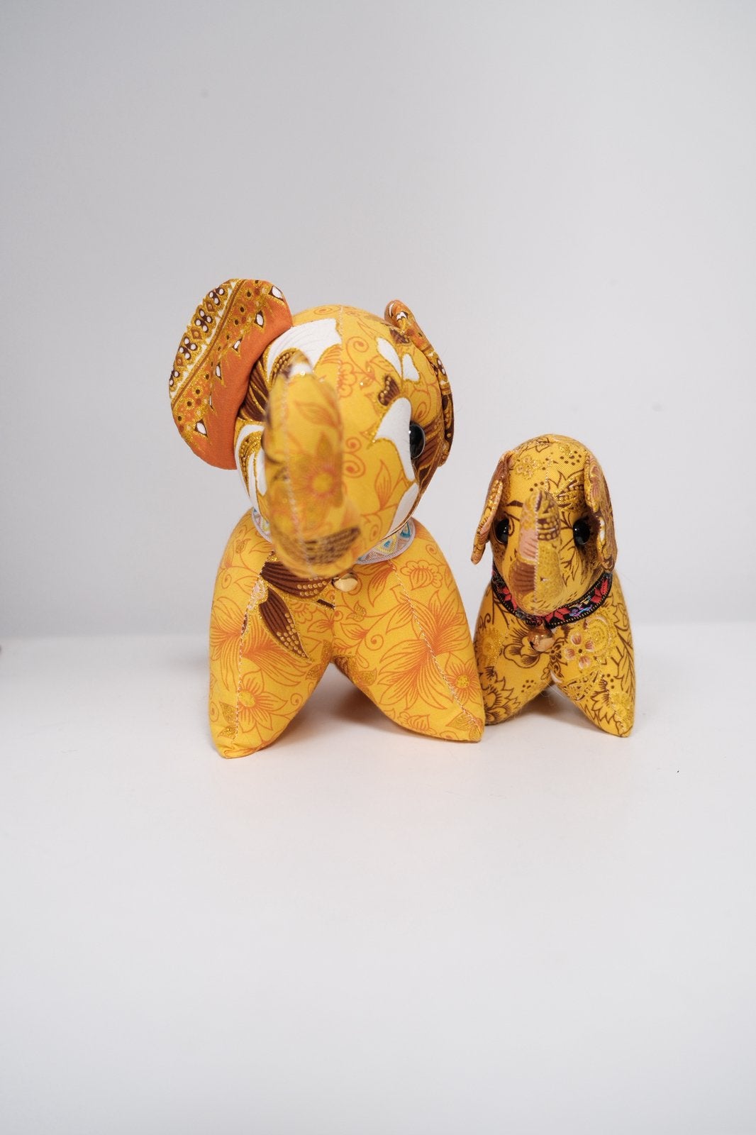Peluches en forme d'éléphant, Fait main, Jaune, Enlèvement ou Envoi, Overige karakters