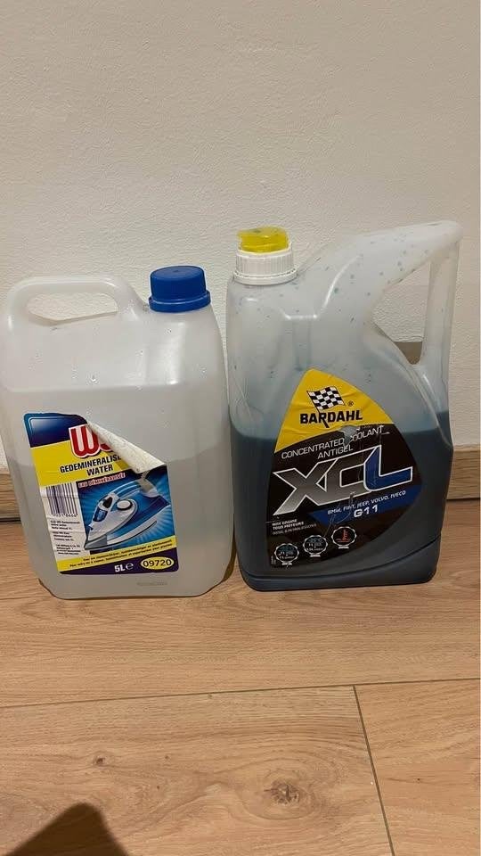 Liquide de refroidissement Bleu concentré avec eau, Autos : Pièces & Accessoires, Enlèvement