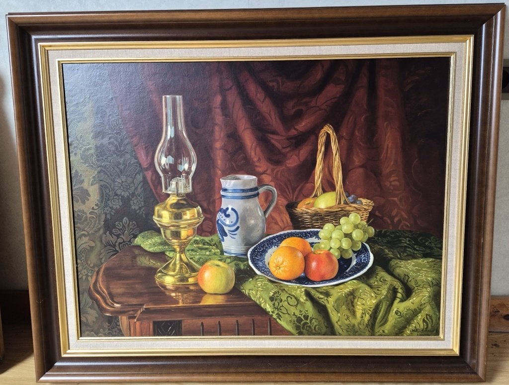 Schilderij W.O. Johann - groot ingekaderd stilleven, Enlèvement