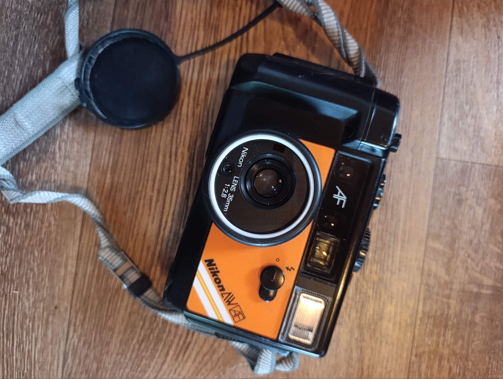 Nikon L35AF – pour pièces
Nikon L35AF – Appareil photo argen, Audio, Tv en Foto, Ophalen, Nikon, Camera