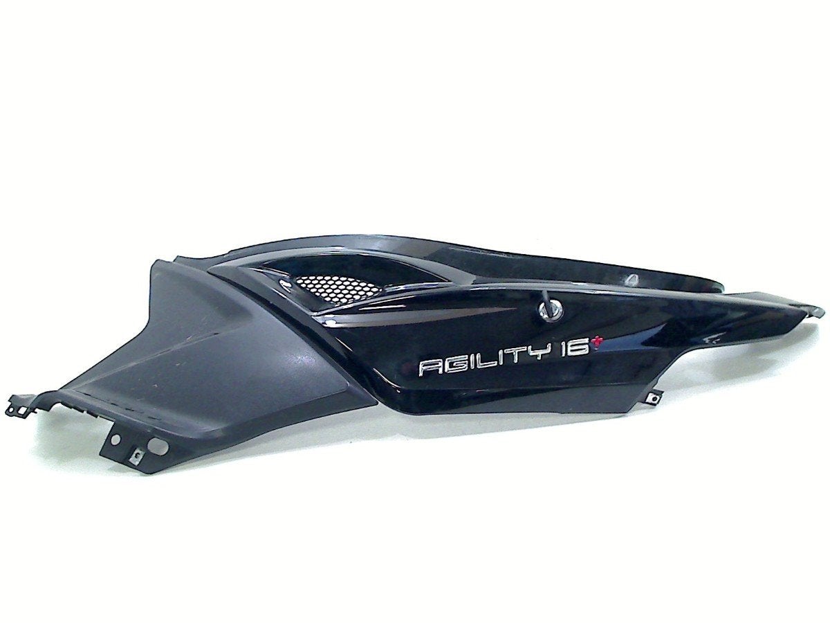 KONTPANEEL LINKS Kymco Agility 50 16+ 2021-2023 (E5), Dhr. S. di Majo, Gebruikt, Info@cama-motorparts.nl, P.J. Troelstraweg 8 8
3144 CX  MAASSLUIS, NL