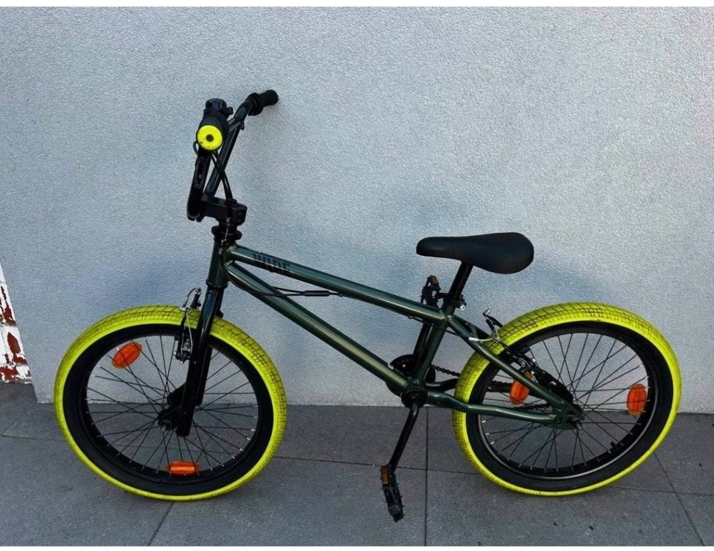 Kinder fiets, Ophalen, Stuur 360° draaibaar, 20 tot 24 inch, Zo goed als nieuw
