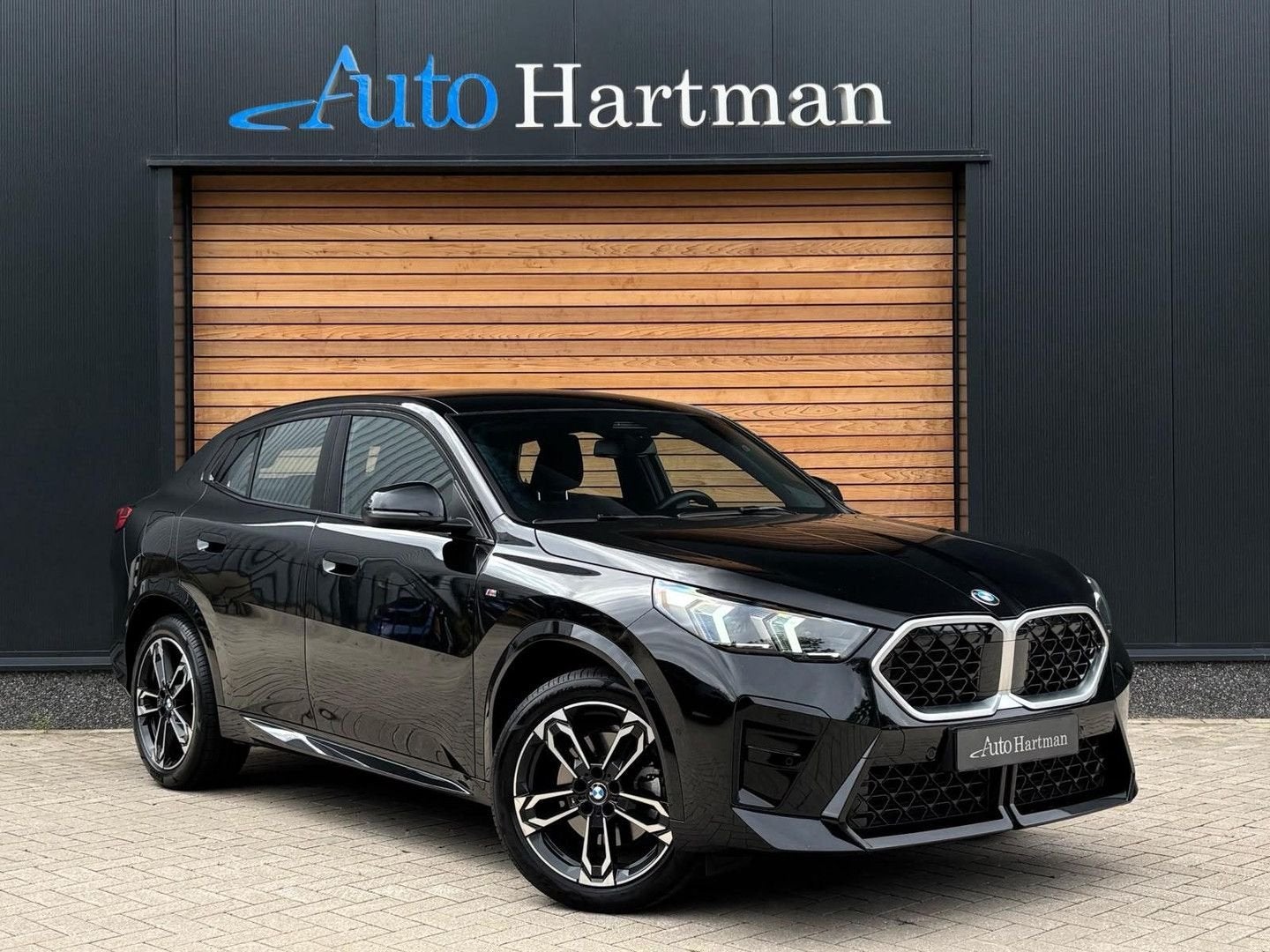 BMW X2 sDrive20i M-Sport Launch Edition ALCANTARA | CAMERA |, Auto's, Automaat, Navigatiesysteem, Zwart, Bedrijf