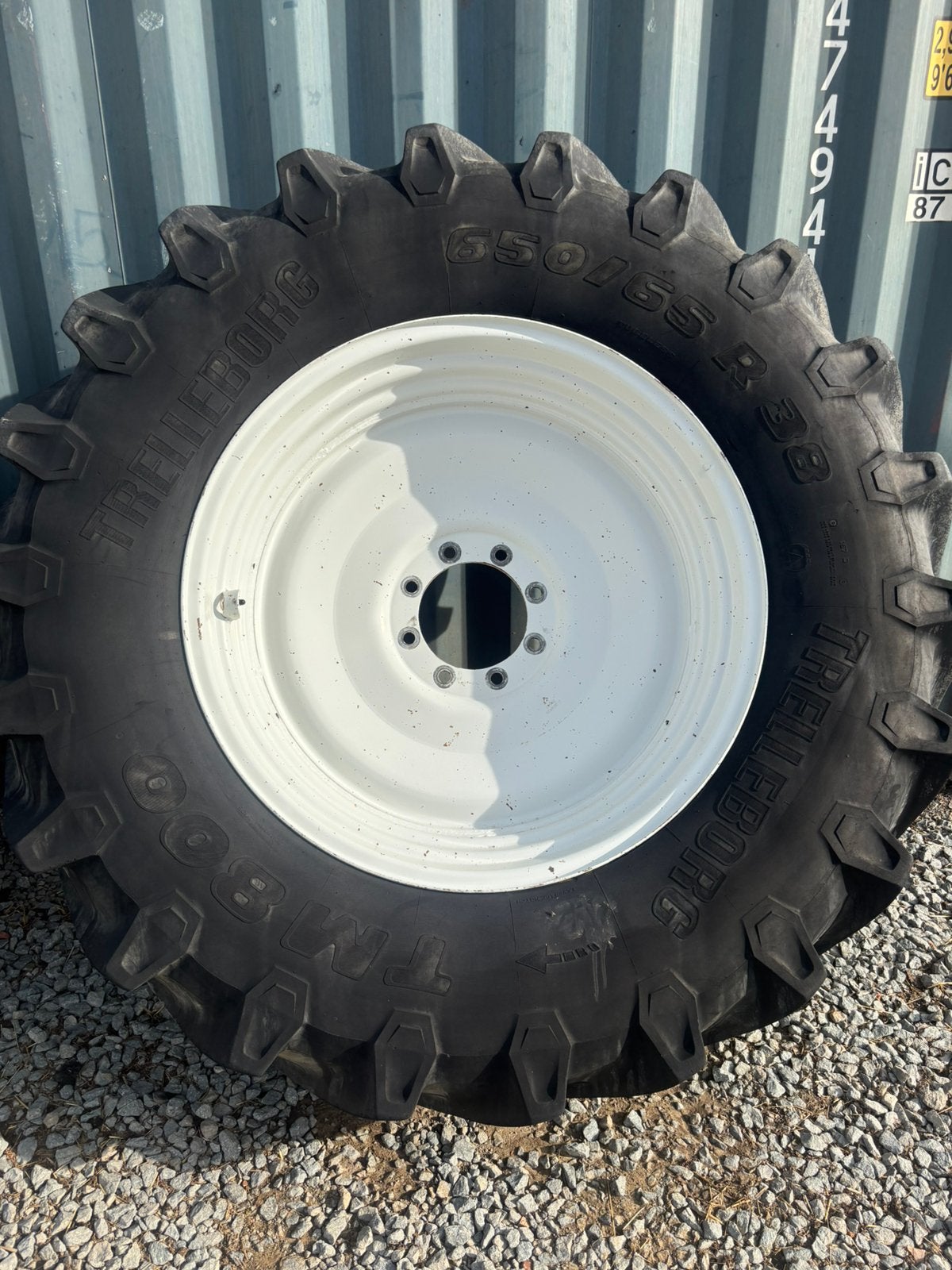 Jantes et pneus 650/65R38 et 540/65R28, Articles professionnels, Enlèvement