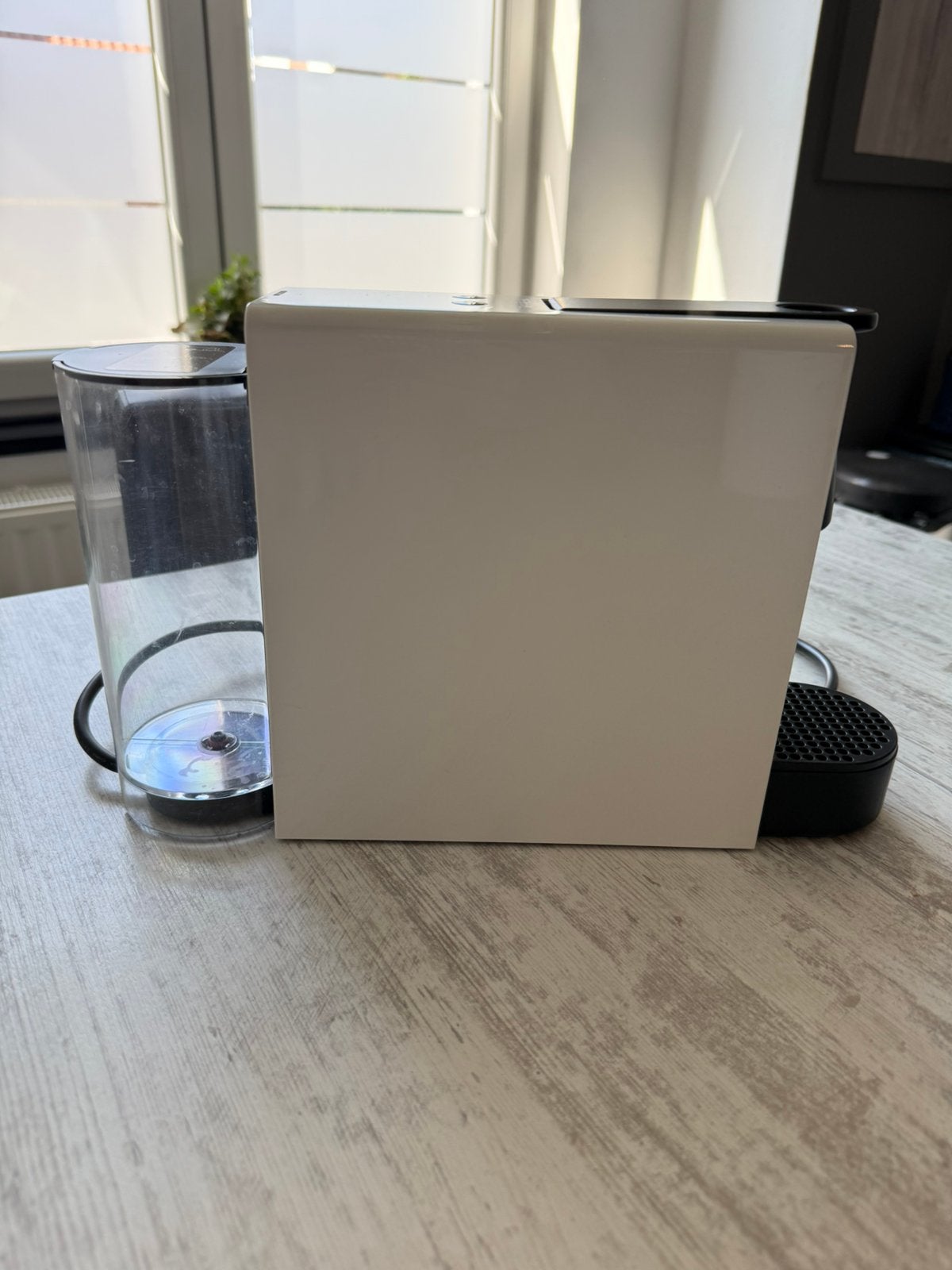 Essenza Origins Nespresso-apparaat - beige, Elektronische apparatuur, Koffiezetapparaten, Espresso apparaat, Ophalen of Verzenden