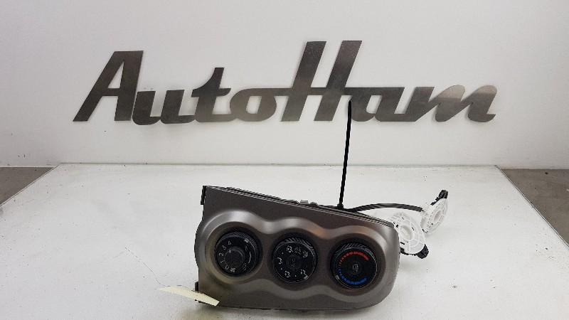 BEDIENINGSPANEEL VERWARMING Yaris II (P9) (|554060D190|), Gebruikt, Toyota