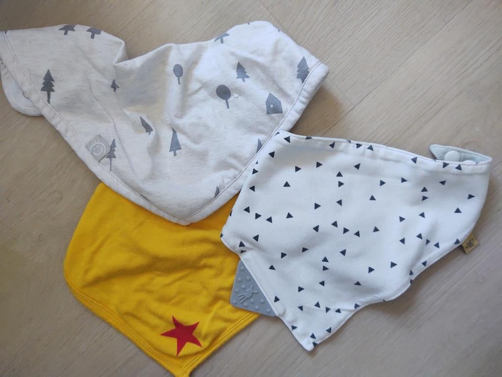 3 bavoirs, Enfants & Bébés, Enlèvement ou Envoi, Utilisé, Garçon ou Fille