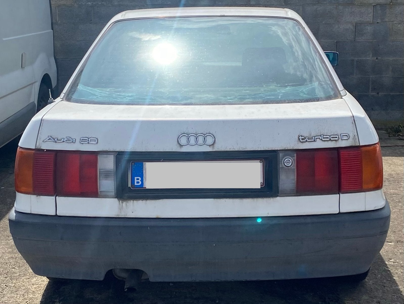 Audi 80 turbo diesel bj 1989 Oldtimer, Gekeurd, rijdt nog, Autos, 4 portes, Boîte manuelle, Noir, Particulier