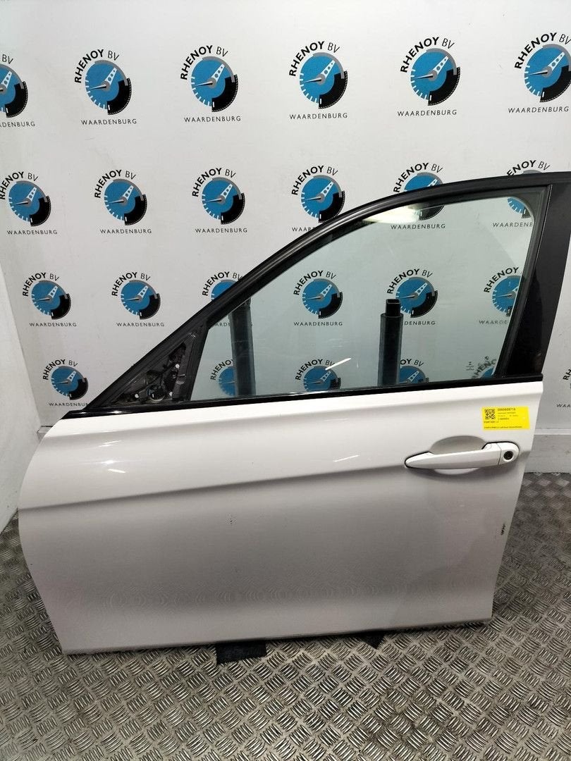 BMW 3 SERIES F31 316d Executive PORTIER LV  2015, Auto-onderdelen, Gebruikt, Deur, Voor, Ophalen of Verzenden